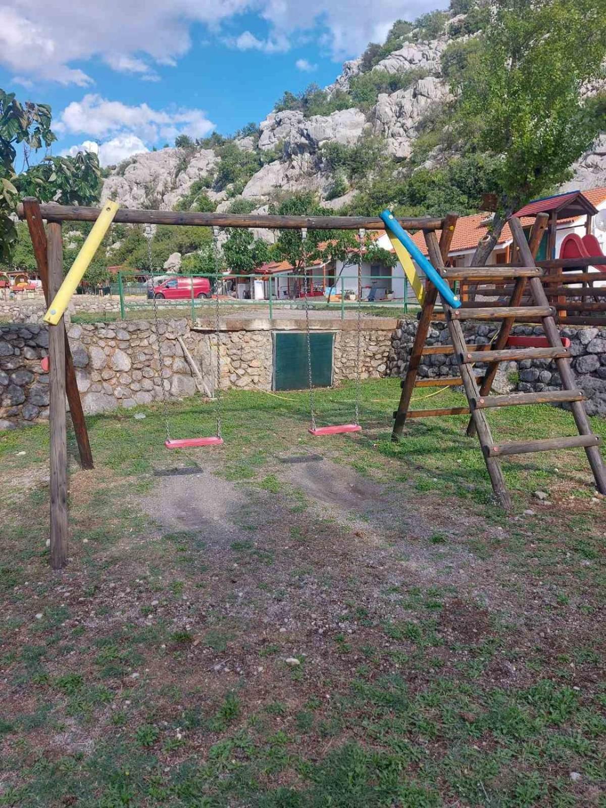 Mobile Home Luna Senj  Exterior foto
